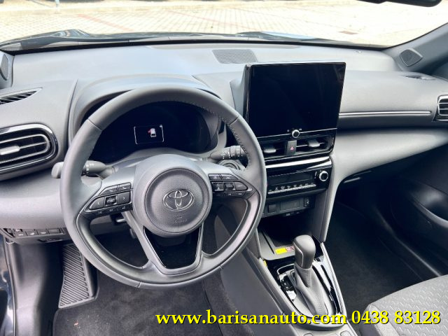 TOYOTA Yaris Cross usata, con Controllo automatico clima