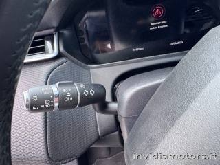 LAND ROVER Range Rover Velar usata, con Sistema di navigazione