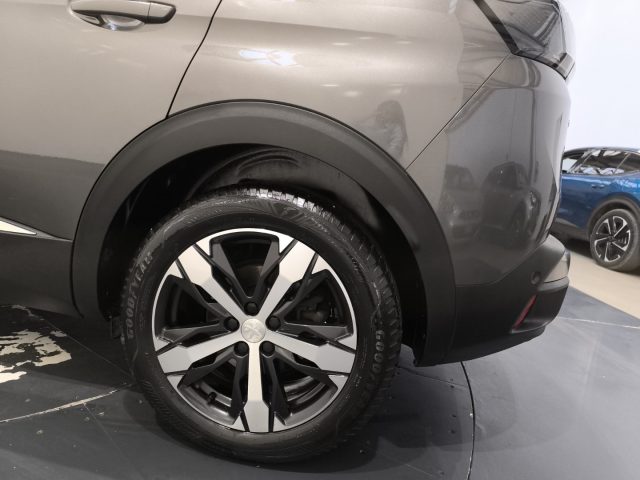 PEUGEOT 3008 usata, con Sensori di parcheggio posteriori