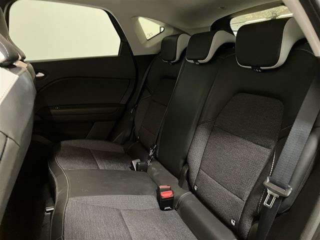RENAULT Captur usata, con Volante in pelle