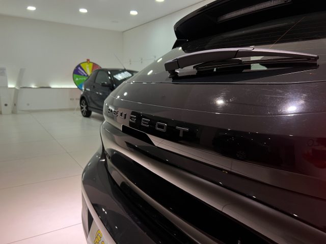 PEUGEOT 208 usata, con Controllo automatico clima