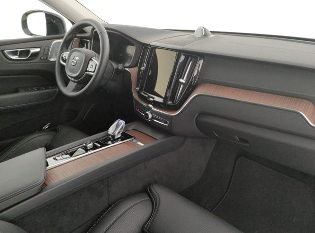 VOLVO XC60 usata, con Fari LED