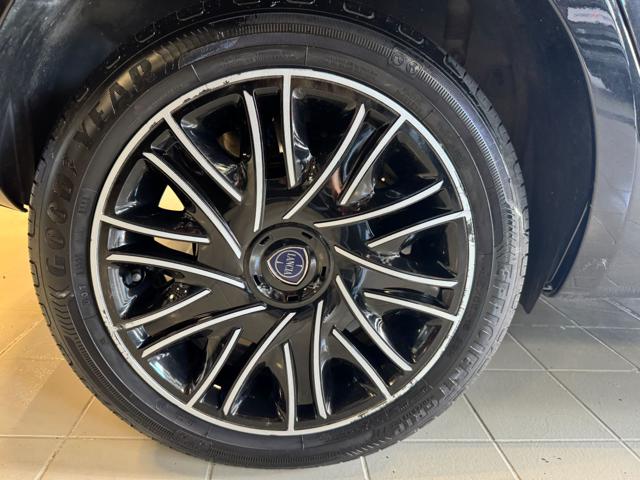 LANCIA Ypsilon usata, con Controllo trazione