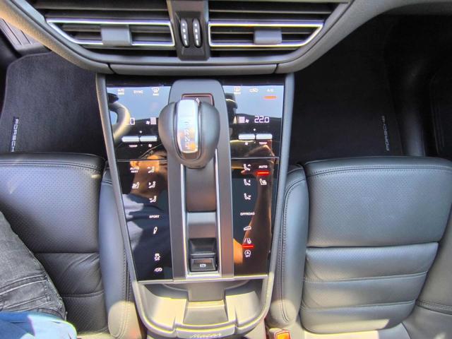 PORSCHE Macan usata, con Sedile posteriore sdoppiato