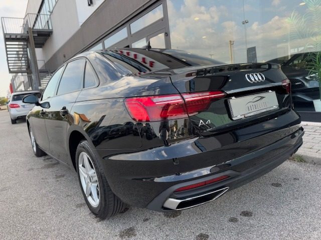 AUDI A4 usata, con Airbag laterali