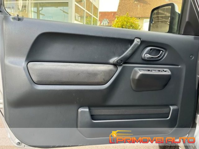 SUZUKI Jimny usata, con Servosterzo