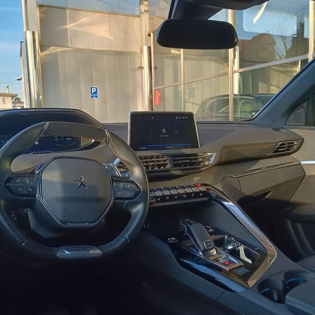 PEUGEOT 5008 usata, con Controllo trazione