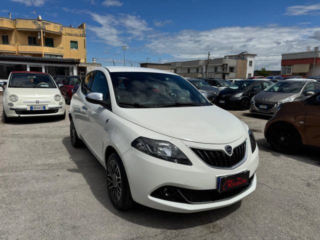 LANCIA Ypsilon usata, con Airbag