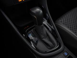 TOYOTA Yaris usata 16