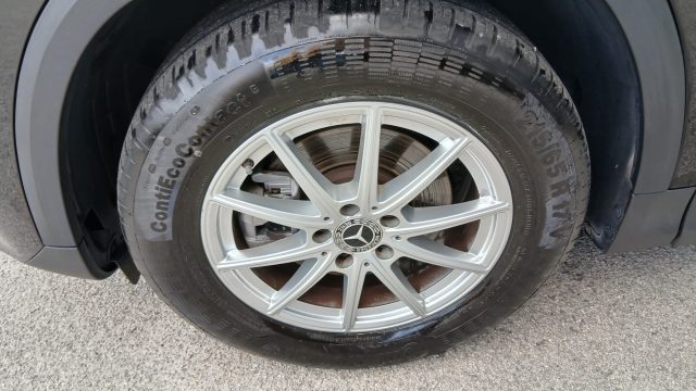 MERCEDES-BENZ GLA 180 usata, con ESP