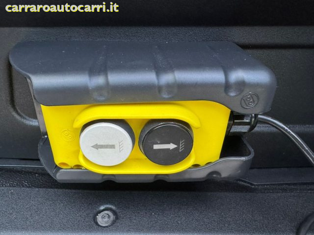 IVECO Daily usata, con Autoradio digitale