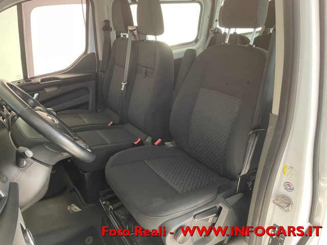 FORD Tourneo Custom usata 10