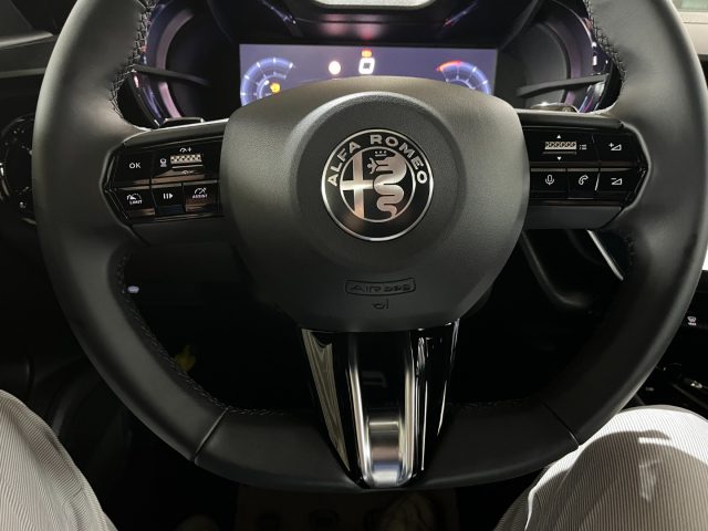 ALFA ROMEO Junior usata, con Leve al volante