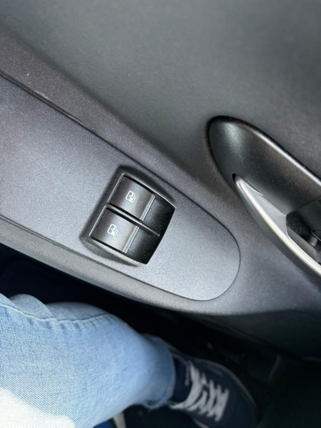 LANCIA Ypsilon usata, con Lettore CD