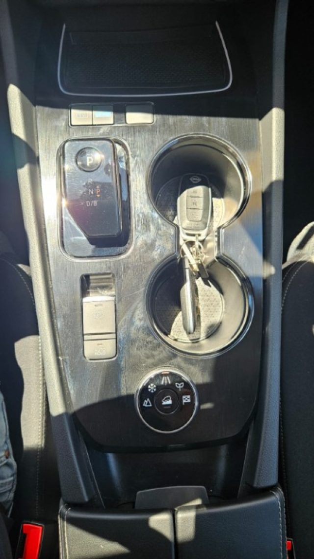 NISSAN X-Trail usata, con USB