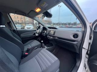 TOYOTA Yaris usata, con Cruise Control