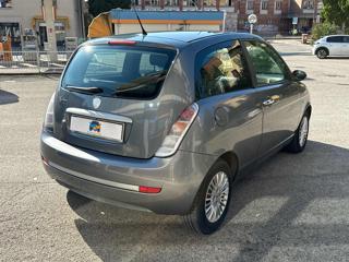 LANCIA Ypsilon usata, con Autoradio