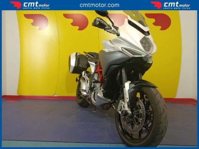 MV AGUSTA Turismo Veloce 800 usata 2