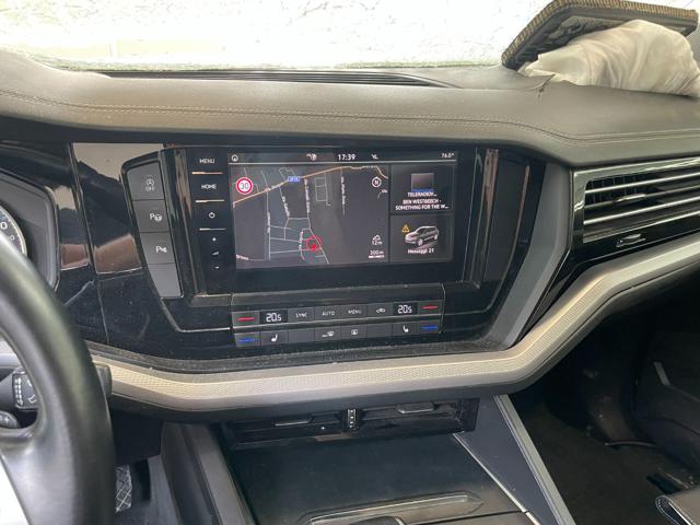 VOLKSWAGEN Touareg usata, con Interni in pelle