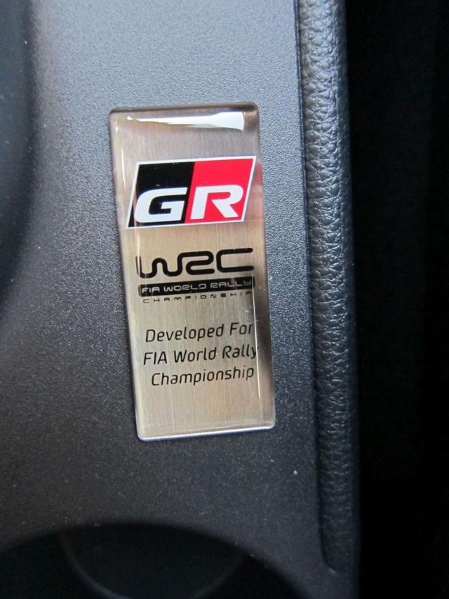 TOYOTA Yaris usata 36