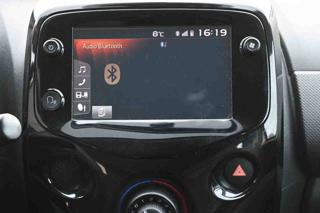 PEUGEOT 108 usata, con Sedile posteriore sdoppiato