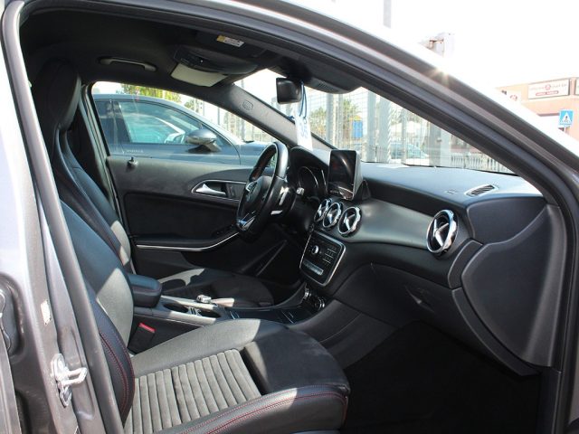 MERCEDES-BENZ GLA 200 usata, con ESP