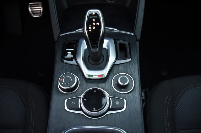 ALFA ROMEO Stelvio usata, con Sistema di navigazione