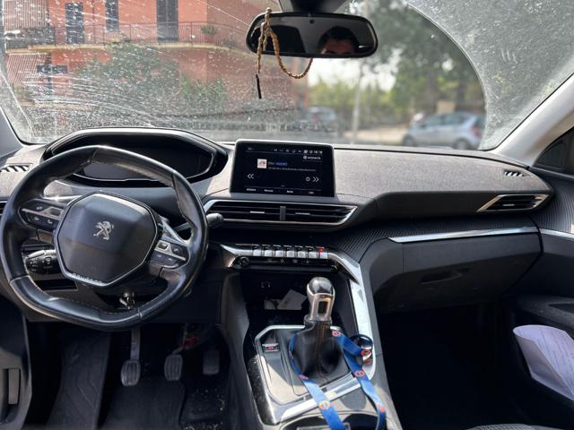 PEUGEOT 3008 usata, con Sedile posteriore sdoppiato