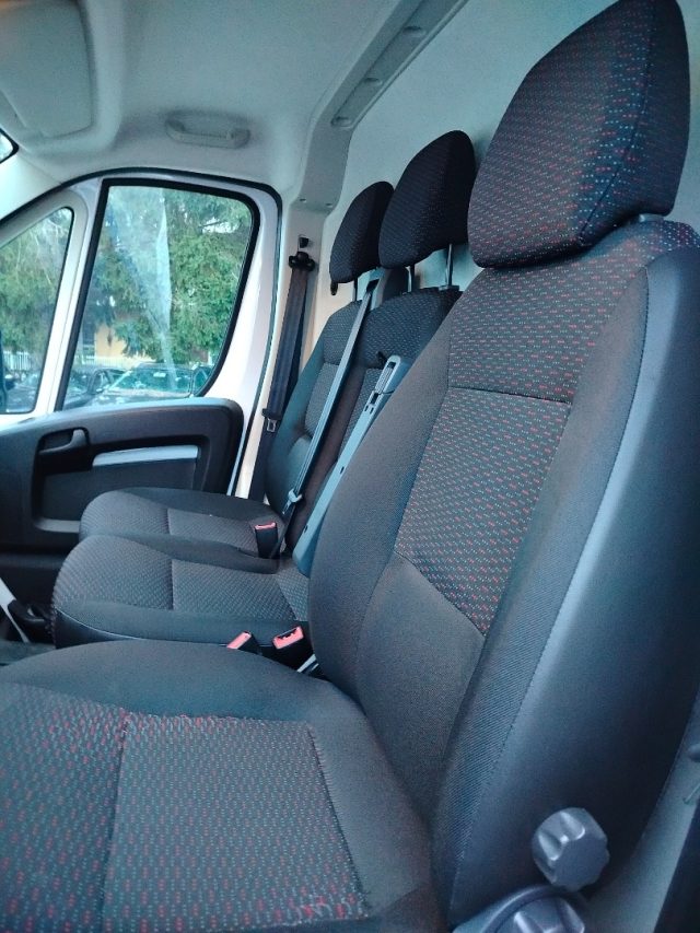 OPEL Movano usata, con Bluetooth