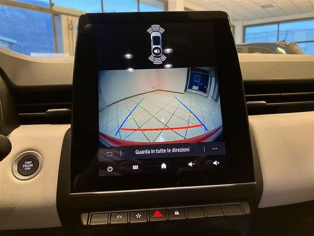 RENAULT Clio usata, con Fari LED