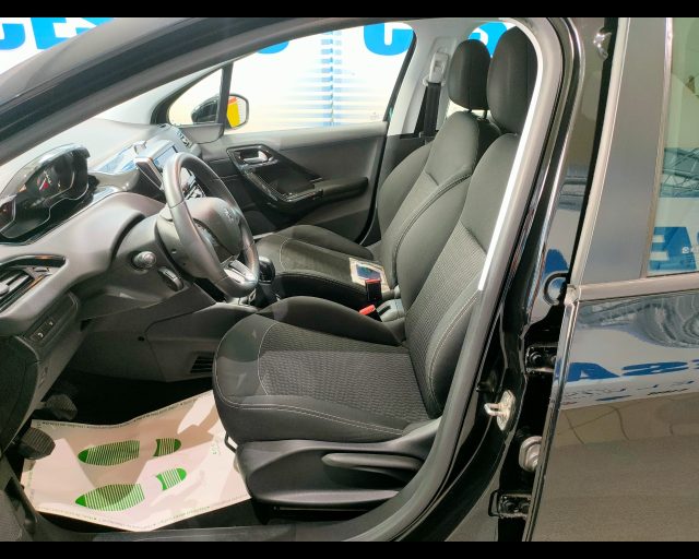 PEUGEOT 208 usata, con Kit antipanne