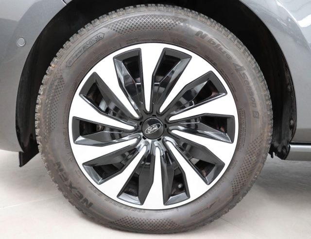 FORD Fiesta usata, con Sensori di parcheggio posteriori