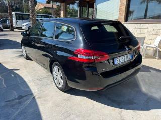 PEUGEOT 308 usata, con Autoradio