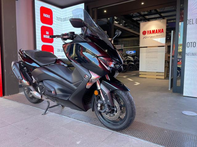 YAMAHA T Max 530 usata 1