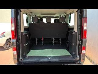 RENAULT Trafic usata, con Gancio traino