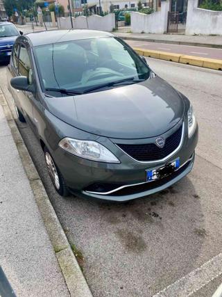 LANCIA Ypsilon 1.2 69 CV 5 porte Gold