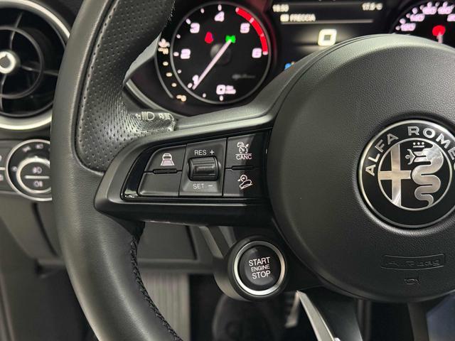 ALFA ROMEO Stelvio usata, con Sensore di luce