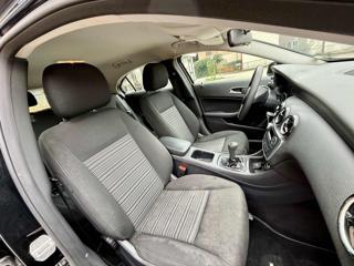 MERCEDES-BENZ A 180 usata, con Airbag testa