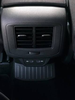 VOLKSWAGEN T-Roc usata, con Riconoscimento dei segnali stradali