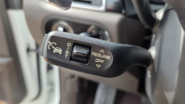 PORSCHE Macan usata, con Sedile posteriore sdoppiato