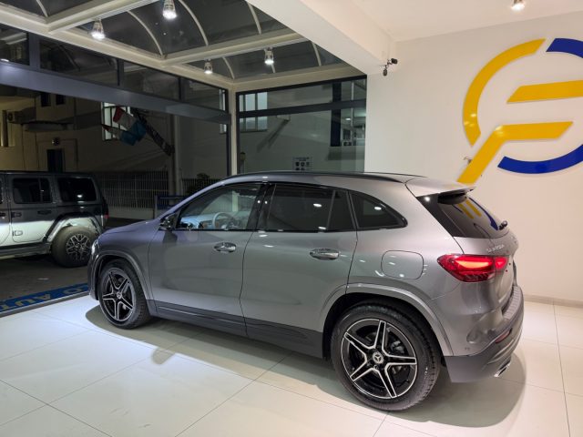 MERCEDES-BENZ GLA 200 usata, con Fendinebbia