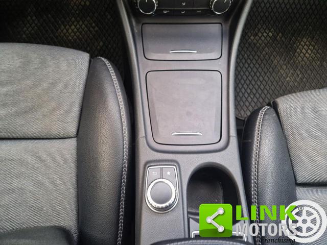 MERCEDES-BENZ GLA 200 usata, con Specchietti laterali elettrici