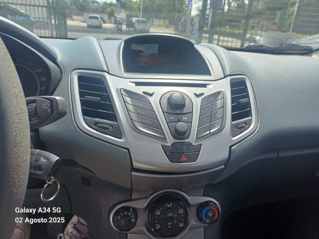 FORD Fiesta usata, con ESP
