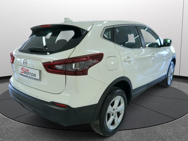 NISSAN Qashqai usata, con Sensori di parcheggio posteriori