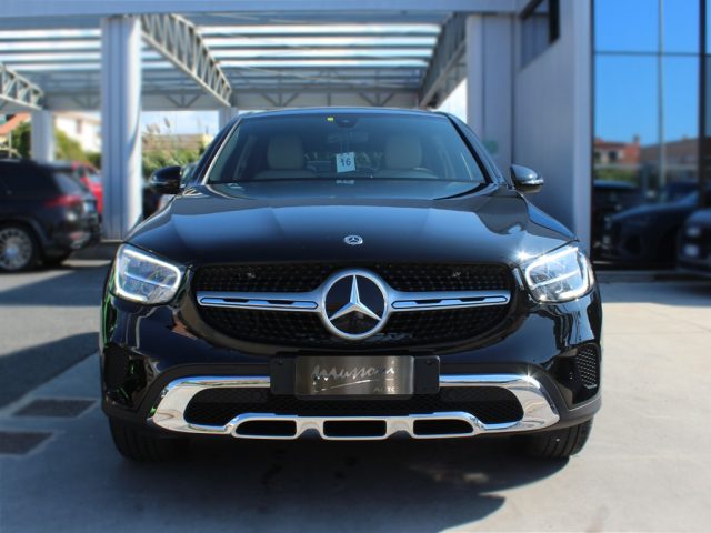 MERCEDES-BENZ GLC 300 usata, con Airbag