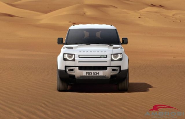 LAND ROVER Defender usata 4