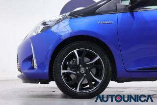 TOYOTA Yaris usata, con Autoradio digitale