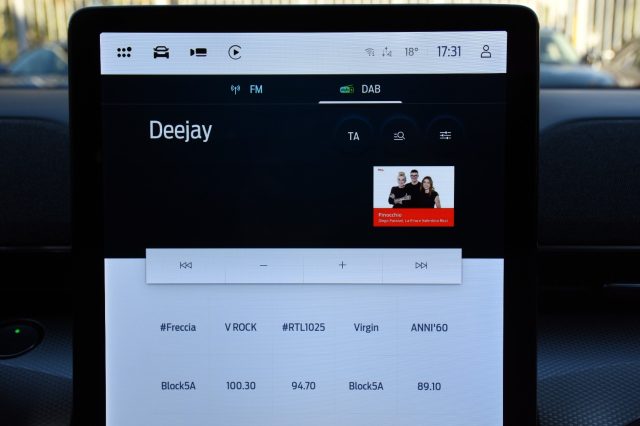 FORD Mustang Mach-E usata, con USB