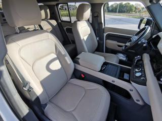 LAND ROVER Defender usata, con Interni in pelle