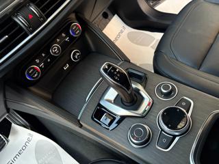 ALFA ROMEO Stelvio usata, con Regolazione elettrica sedili
